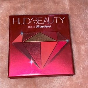 Hudabeauty Ruby Obsessions Eyeshadow Palette